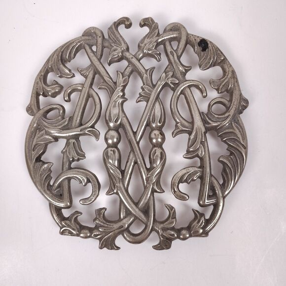 Colonial Williamsburg Cypher Trivet White Brass 1950 Virginia Metalcrafters - Picture 1 of 7